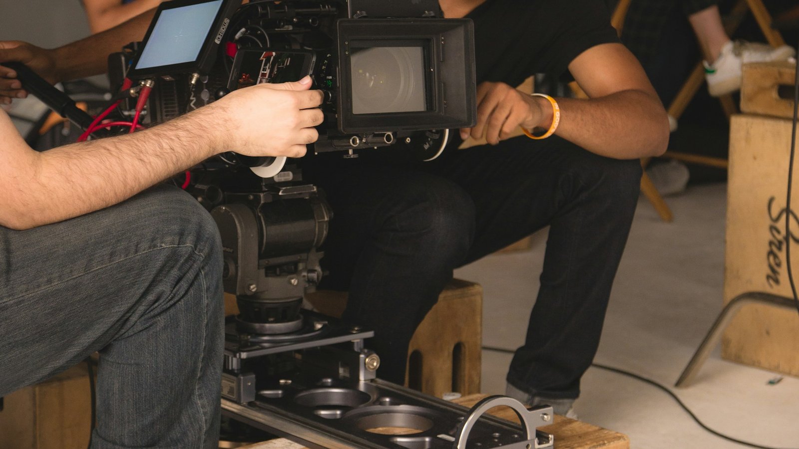 Panduan Lengkap Proses Pembuatan Video Profesional: Dari Konsep Hingga Publikasi