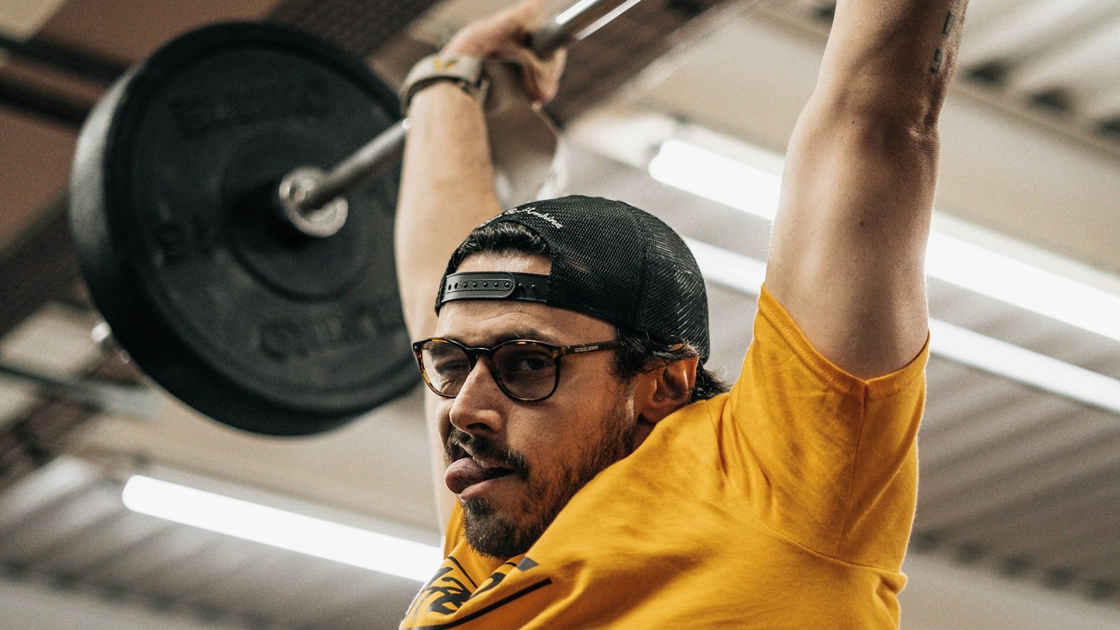 Memahami Niat Pencarian Kebugaran Anda: Panduan Personal Trainer Jakarta untuk Strategi SEO Semantik